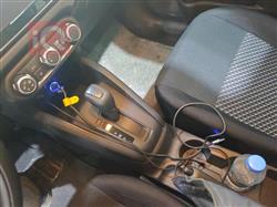 نيسان فيرسا